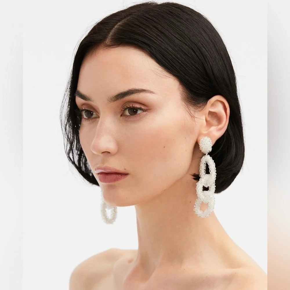 Oscar de la Renta White Beaded Earrings